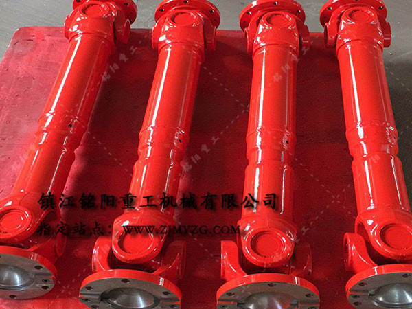 新式整體叉頭式萬(wàn)向聯(lián)軸器是冶金、軋鋼等機(jī)械設(shè)備的優(yōu)選傳動(dòng)件-萬(wàn)向聯(lián)軸器